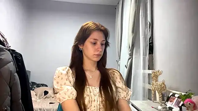 WildPeachh online show from 11-17-25, 07:08