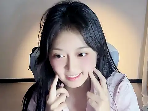 Snapshot of -chenchen chatting on 10-09-25, 02:15 -chenchen online show from 10-09-25, 02:15