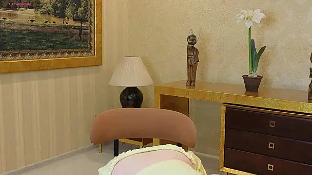 Snapshot of AlinaAldrete chatting on 11-23-25, 06:13 AlinaAldrete online show from 11-23-25, 06:13