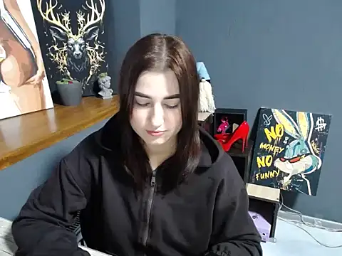 Snapshot of Flower_mary chatting on 11-03-25, 07:42 Flower mary online show from 11-03-25, 07:42