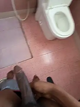 Snapshot of vi25vofgg chatting on 11-24-25, 05:18 vi25vofgg online show from 11-24-25, 05:18