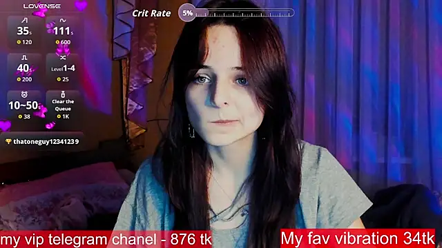 Snapshot of ArianaLight chatting on 11-30-25, 11:53 ArianaLight online show from 11-30-25, 11:53