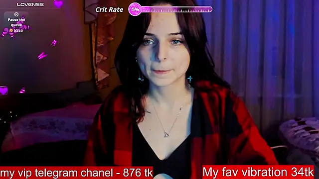 Snapshot of ArianaLight chatting on 12-02-25, 08:37 ArianaLight online show from 12-02-25, 08:37