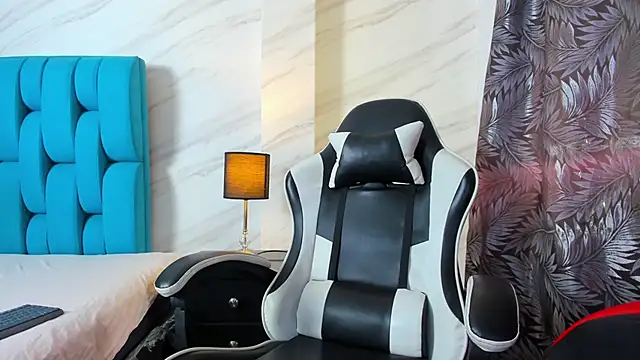 Tyler  Colt online show from 10-16-25, 06:53