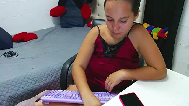 Pregnant hot2 online show from 11-05-25, 01:05