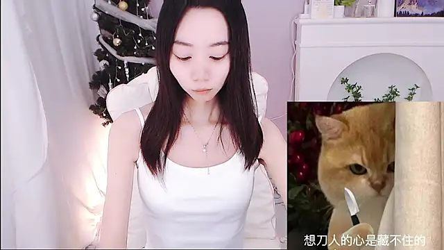 Snapshot of Xs-000 chatting on 11-20-25, 07:02 Xs-000 online show from 11-20-25, 07:02