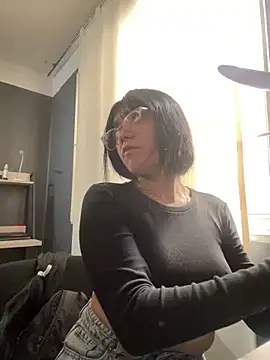 angie rousse  online show from 10-23-25, 01:32