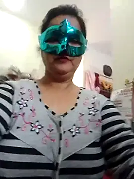 Snapshot of Honey-26 chatting on 11-28-25, 06:38 Honey-26 online show from 11-28-25, 06:38