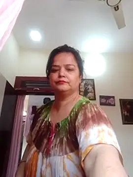 Snapshot of Honey-26 chatting on 12-01-25, 06:51 Honey-26 online show from 12-01-25, 06:51