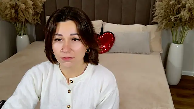 EdenSolis online show from 11-16-25, 09:04