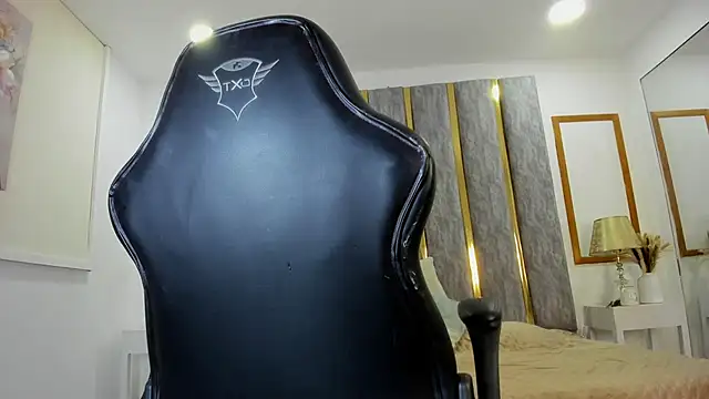 Aby cole11 online show from 10-23-25, 03:00