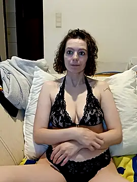 labellerose online show from 02-13-26, 06:15