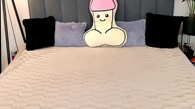 BaileeLynn online show from 06-10-26, 11:42