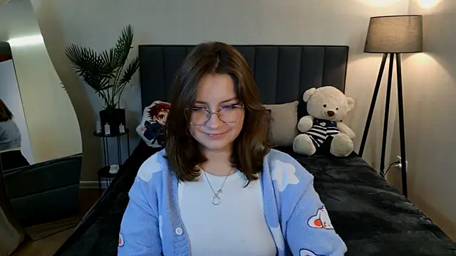 Snapshot of Briarx chatting on 11-21-25, 10:52 Briarx online show from 11-21-25, 10:52