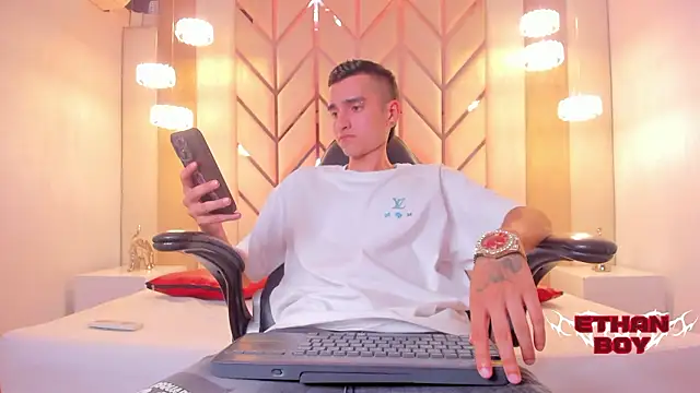 Ethan Boy  online show from 03-11-26, 08:04