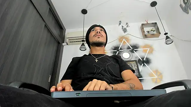 jhapsson wong online show from 10-18-25, 03:02