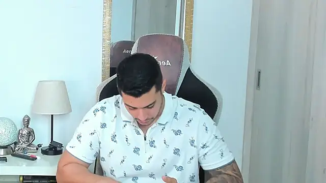 Snapshot of Ken_mailik1 chatting on 01-11-26, 07:35 Ken mailik1 online show from 01-11-26, 07:35