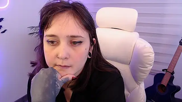 Fallenag666 online show from 11-23-25, 01:49