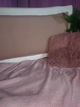 Snapshot of Swweet_Miia1 chatting on 11-19-25, 01:16 Swweet Miia1 online show from 11-19-25, 01:16