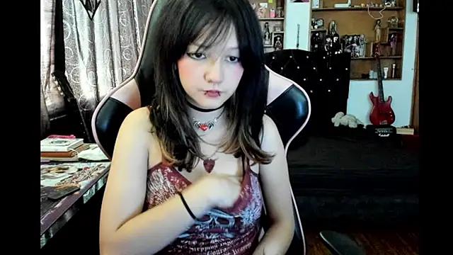 Maki Zein  online show from 02-18-26, 09:44