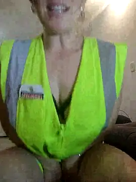 Snapshot of disneey2888 chatting on 11-23-25, 07:41 disneey2888 online show from 11-23-25, 07:41