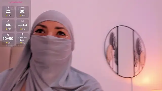  naylaa  online show from 11-25-25, 11:38