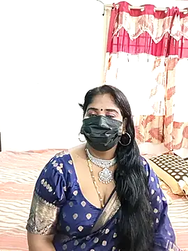 Snapshot of tamil-aunt chatting on 10-22-25, 05:52 tamil-aunt online show from 10-22-25, 05:52