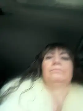 Snapshot of Butterfly8385 chatting on 10-15-25, 05:18 Butterfly8385 online show from 10-15-25, 05:18