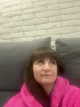 Snapshot of Butterfly8385 chatting on 10-26-25, 08:04 Butterfly8385 online show from 10-26-25, 08:04