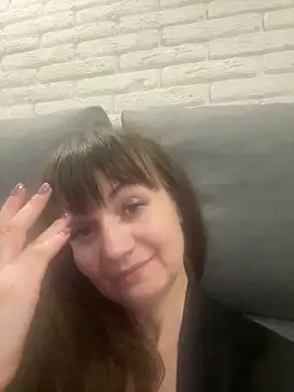 Snapshot of Butterfly8385 chatting on 10-27-25, 08:35 Butterfly8385 online show from 10-27-25, 08:35