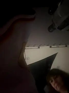 Snapshot of Butterfly8385 chatting on 11-15-25, 05:27 Butterfly8385 online show from 11-15-25, 05:27