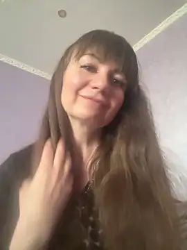 Snapshot of Butterfly8385 chatting on 05-01-26, 12:21 Butterfly8385 online show from 05-01-26, 12:21