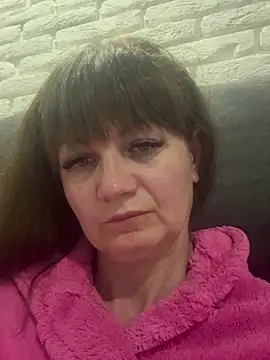 Snapshot of Butterfly8385 chatting on 05-17-26, 07:43 Butterfly8385 online show from 05-17-26, 07:43