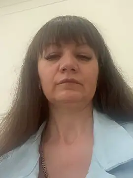 Snapshot of Butterfly8385 chatting on 05-25-26, 12:00 Butterfly8385 online show from 05-25-26, 12:00