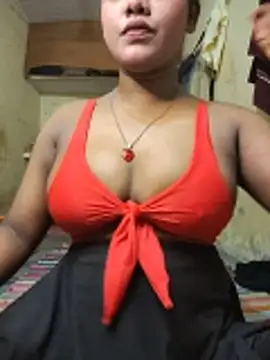 Snapshot of Lovely_Payal chatting on 05-18-26, 07:25 Lovely Payal online show from 05-18-26, 07:25
