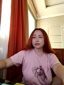 LolaMint  online show from 12-15-25, 10:41