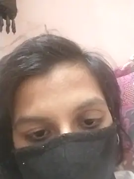 Snapshot of Hottypriya69 chatting on 10-23-25, 01:43 Hottypriya69 online show from 10-23-25, 01:43