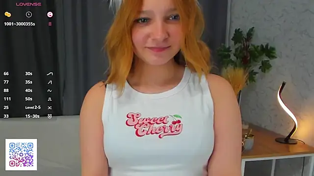 Snapshot of MelodySeelbach chatting on 10-19-25, 04:02 MelodySeelbach online show from 10-19-25, 04:02