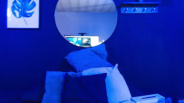 TamaraaRoss  online show from 10-20-25, 07:14