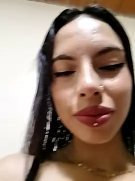 Snapshot of Amaranta_swett chatting on 10-21-25, 03:46 Amaranta swett online show from 10-21-25, 03:46