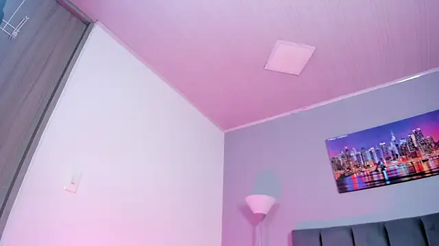 paulacastilla online show from 10-30-25, 03:24