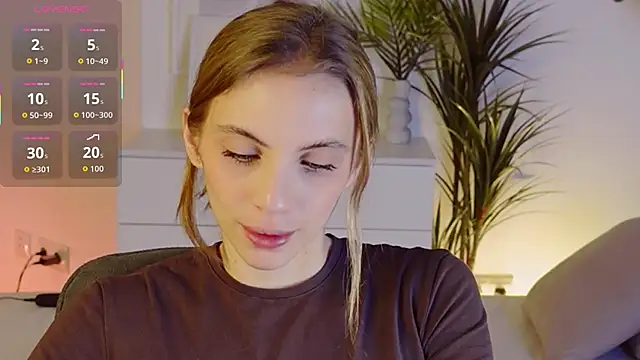 Snapshot of mia_silkk chatting on 11-19-25, 06:13 mia silkk online show from 11-19-25, 06:13