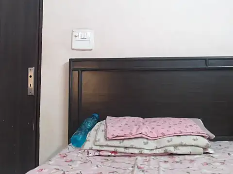 Snapshot of Kinky_Jasmine chatting on 10-22-25, 11:54 Kinky Jasmine online show from 10-22-25, 11:54