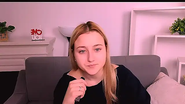 Lulu   Moon online show from 02-18-26, 09:44