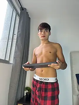 Snapshot of santi_Rush chatting on 10-24-25, 08:05 santi Rush online show from 10-24-25, 08:05