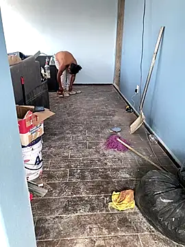 Snapshot of Morrohot13 chatting on 10-21-25, 03:57 Morrohot13 online show from 10-21-25, 03:57