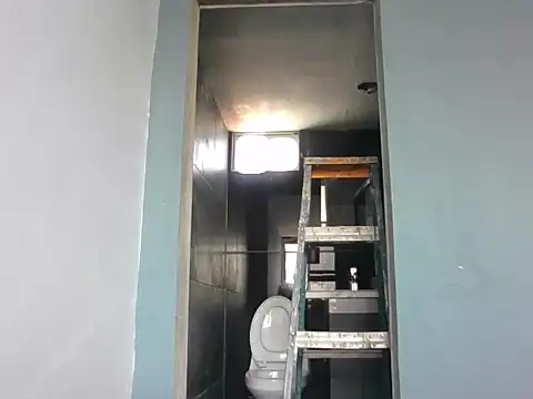 Snapshot of Morrohot13 chatting on 10-25-25, 05:30 Morrohot13 online show from 10-25-25, 05:30