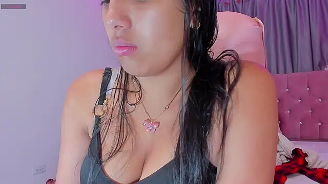 Briseida-White online show from 11-21-25, 01:43