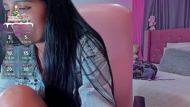 Briseida-White online show from 12-18-25, 07:53