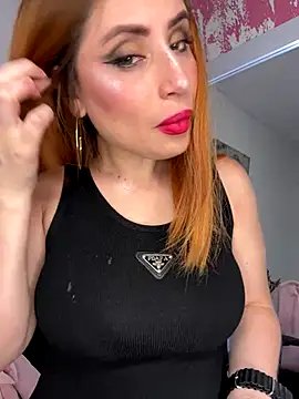 Snapshot of Adeline_1 chatting on 10-16-25, 07:04 Adeline 1 online show from 10-16-25, 07:04